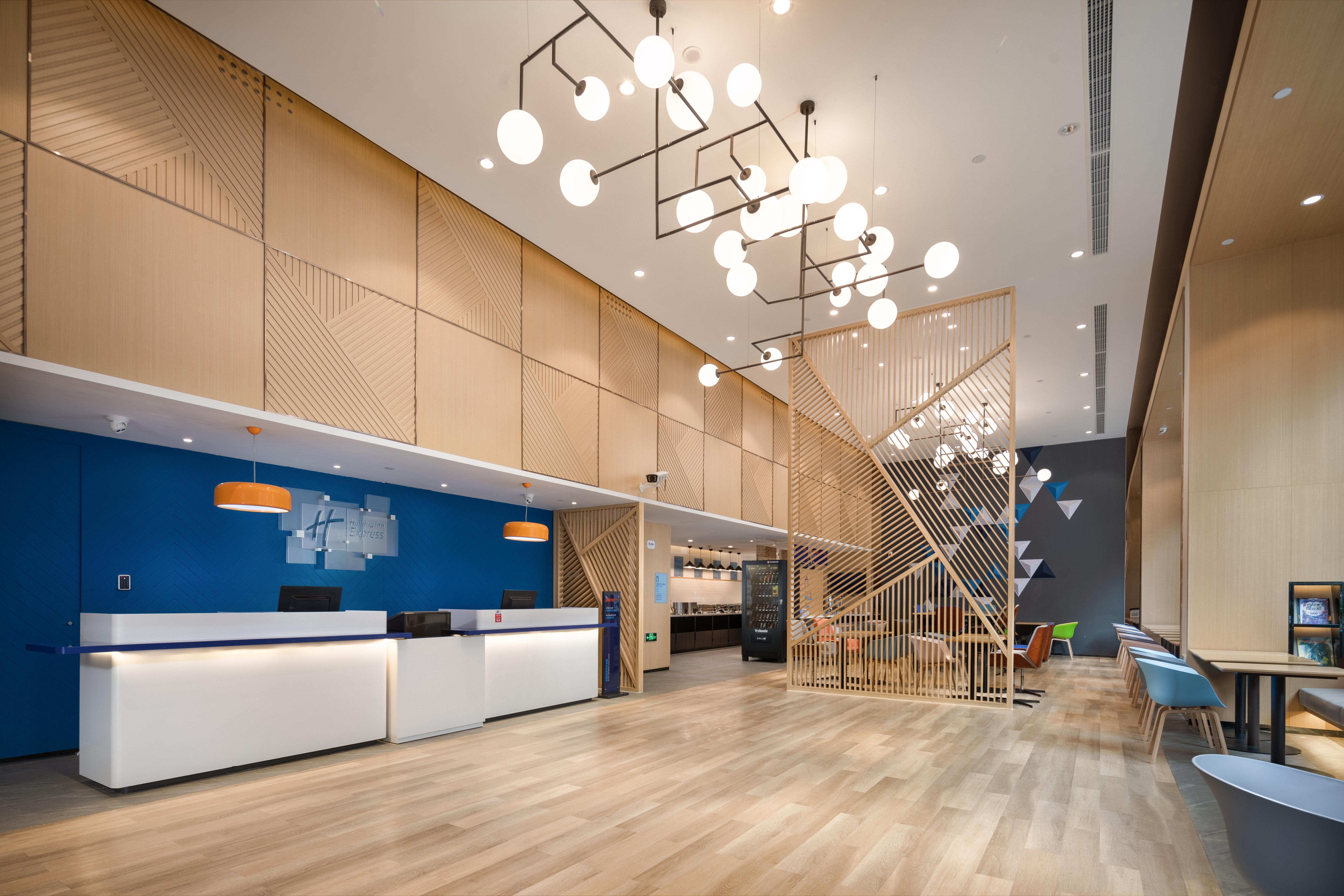 Holiday Inn Express Ningbo City Center By Ihg Dış mekan fotoğraf
